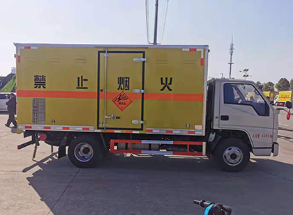 延吉爆破器材运输车