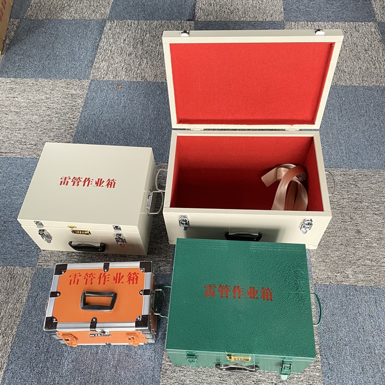 延吉爆破工程作业箱如何选择？玻璃钢与传统材质的全面对比